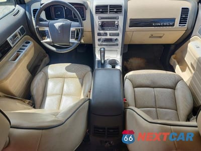 Zdjęcie 8 z 13 samochodu: 2008 LINCOLN MKX VIN:2LMDU88C98BJ38391 - miniatura