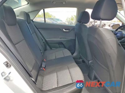 Zdjęcie 10 z 12 samochodu: 2023 KIA RIO LX VIN:3KPA24AD7PE618179 - miniatura
