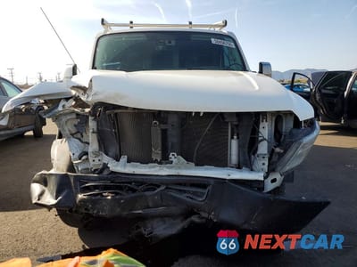 Piąte zdjęcie samochodu w środku: 2021 NISSAN NV 3500 HD SV VIN:1N6AF0KY2MN802917 - miniatura