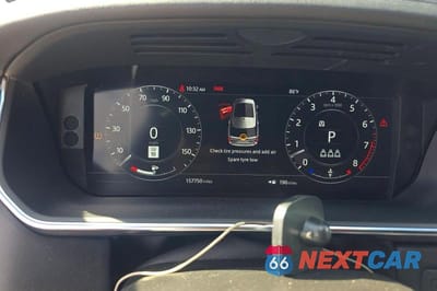 Zdjęcie 8 z 14 samochodu: 2019 LAND ROVER RANGE ROVER HSE VIN:SALGS2SV3KA540638 - miniatura