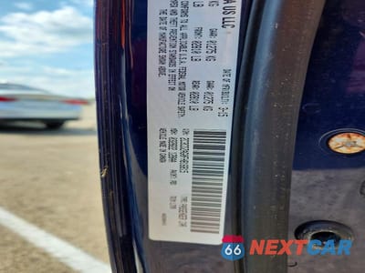 Zdjęcie 12 z 12 samochodu: 2015 DODGE CHALLENGER SXT VIN:2C3CDZAG0FH816815 - miniatura