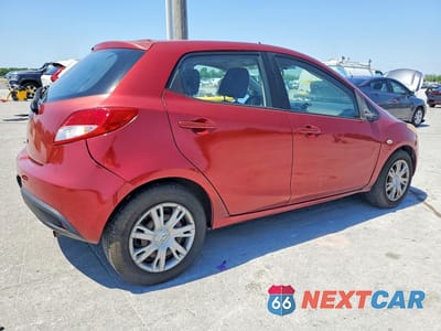 Trzecie zdjęcie samochodu z tyłu: 2014 MAZDA MAZDA2 SPORT VIN:JM1DE1KZ7E0181092 - miniatura