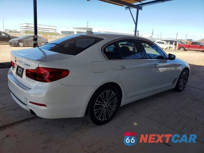 Trzecie zdjęcie samochodu z tyłu: 2018 BMW 530 I VIN:WBAJA5C54JWA36939 - miniatura