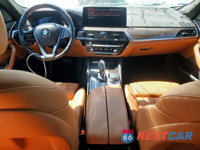 Zdjęcie 8 z 12 samochodu: 2021 BMW 540 I VIN:WBA53BJ03MWW93248 - miniatura
