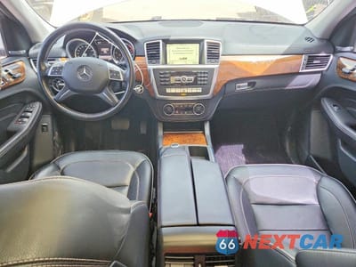 Zdjęcie 8 z 13 samochodu: 2014 MERCEDES-BENZ ML 550 4MATIC VIN:4JGDA7DB6EA268776 - miniatura