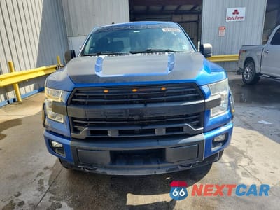 Piąte zdjęcie samochodu w środku: 2017 FORD F150 SUPERCREW VIN:1FTEW1EF6HFA60977 - miniatura