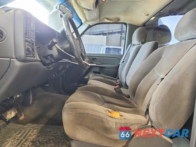 Zdjęcie 7 z 13 samochodu: 2004 GMC NEW SIERRA C1500 VIN:1GTEC14T24Z207403 - miniatura