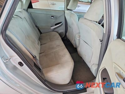 Zdjęcie 10 z 12 samochodu: 2011 TOYOTA PRIUS THREE VIN:JTDKN3DU2B0309870 - miniatura