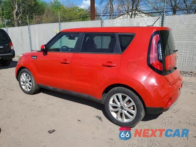 Drugie zdjęcie samochodu z przodu: 2017 KIA SOUL + VIN:KNDJP3A58H7475183 - miniatura