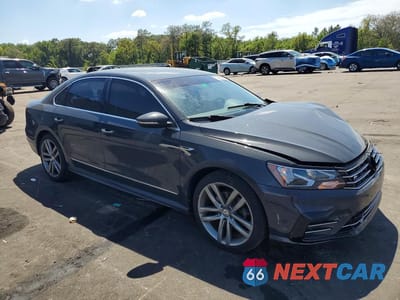 Czwarte zdjęcie samochodu z boku: 2017 VOLKSWAGEN PASSAT R-LINE VIN:1VWDT7A31HC062640 - miniatura