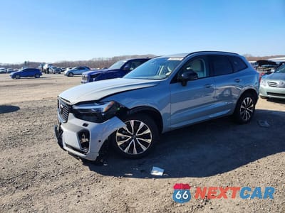 2024 VOLVO XC60 PLUS YV4L12RLXR1710787 - główne zdjęcie licytacji z USA - miniatura