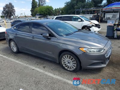 Czwarte zdjęcie samochodu z boku: 2014 FORD FUSION S HYBRID VIN:3FA6P0UU1ER221252 - miniatura