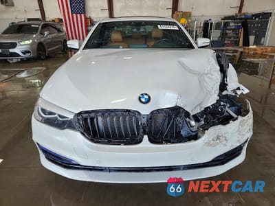 Piąte zdjęcie samochodu w środku: 2018 BMW 540 XI VIN:WBAJE7C54JG891292 - miniatura