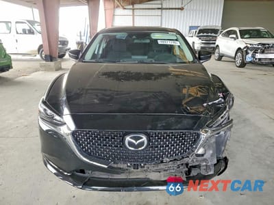 Piąte zdjęcie samochodu w środku: 2021 MAZDA 6 SPORT VIN:JM1GL1UM2M1610278 - miniatura