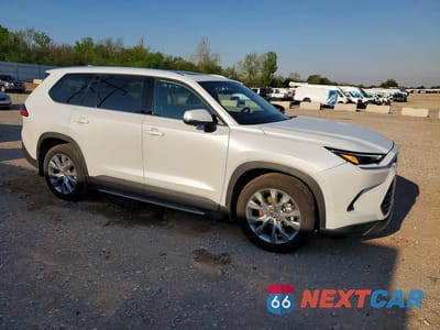 Czwarte zdjęcie samochodu z boku: 2026 TOYOTA GRAND HIGHLANDER LIMITED VIN:5TDAAAA51TS036976 - miniatura