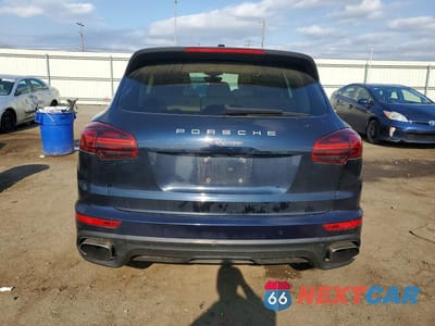 Zdjęcie 6 z 14 samochodu: 2016 PORSCHE CAYENNE VIN:WP1AA2A27GKA11197 - miniatura
