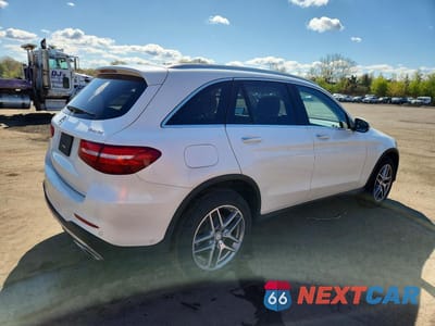 Trzecie zdjęcie samochodu z tyłu: 2016 MERCEDES-BENZ GLC 300 4MATIC VIN:WDC0G4KB3GF101052 - miniatura