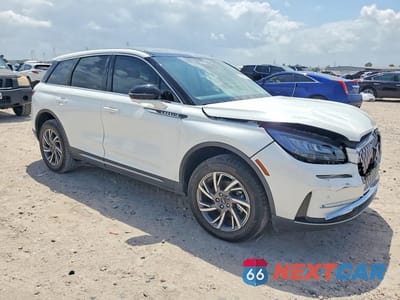 Czwarte zdjęcie samochodu z boku: 2024 LINCOLN CORSAIR VIN:5LMCJ1CA8RUL00209 - miniatura