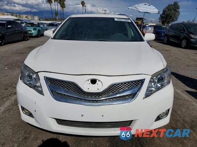 Piąte zdjęcie samochodu w środku: 2011 TOYOTA CAMRY LE VIN:4T4BF3EK6BR127433 - miniatura