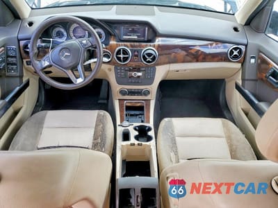 Zdjęcie 8 z 13 samochodu: 2013 MERCEDES-BENZ GLK 350 VIN:WDCGG5HB6DG142714 - miniatura