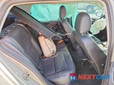 Zdjęcie 10 z 12 samochodu: 2017 VOLKSWAGEN GOLF S VIN:3VW217AU9HM010158 - miniatura