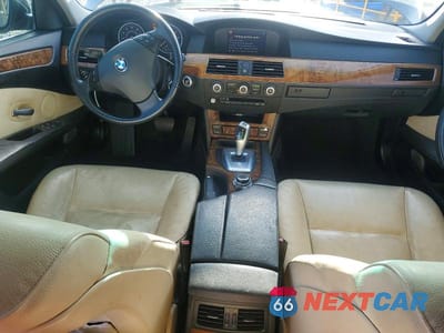 Zdjęcie 8 z 11 samochodu: 2010 BMW 528 I VIN:WBANU5C51AC442233 - miniatura