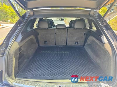 Zdjęcie 9 z 10 samochodu: 2017 BENTLEY BENTAYGA VIN:SJAAC2ZV6HC015264 - miniatura