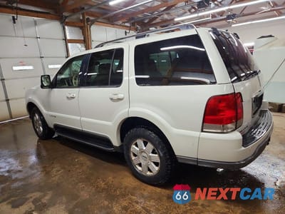 Drugie zdjęcie samochodu z przodu: 2004 LINCOLN TOWNHOUSE AVIATOR VIN:5LMEU88H14ZJ49885 - miniatura