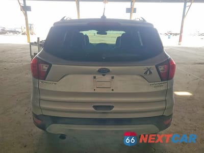 Zdjęcie 6 z 12 samochodu: 2019 FORD ESCAPE TITANIUM VIN:1FMCU0J97KUA35754 - miniatura