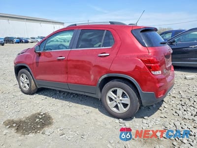 Drugie zdjęcie samochodu z przodu: 2019 CHEVROLET TRAX 1LT VIN:3GNCJPSB0KL280727 - miniatura
