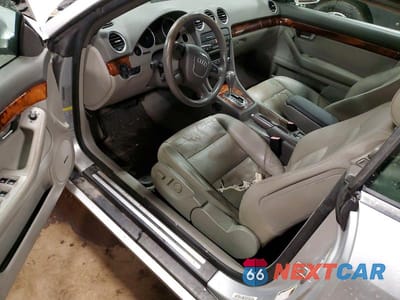 Zdjęcie 8 z 12 samochodu: 2009 AUDI A4 2.0T CABRIOLET QUATTRO VIN:WAUDF48H59K009762 - miniatura