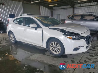 Czwarte zdjęcie samochodu z boku: 2017 MAZDA 3 SPORT VIN:3MZBN1K79HM151144 - miniatura