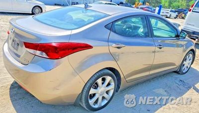 Trzecie zdjęcie samochodu z tyłu: 2012 HYUNDAI ELANTRA LIMITED VIN:5NPDH4AE4CH119821 - miniatura