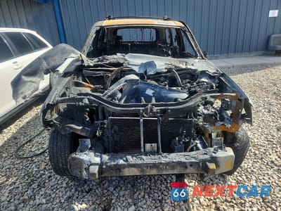 Piąte zdjęcie samochodu w środku: 2005 JEEP GRAND CHEROKEE LAREDO VIN:1J4GS48K35C691885 - miniatura