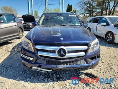 Piąte zdjęcie samochodu w środku: 2014 MERCEDES-BENZ GL 350 BLUETEC VIN:4JGDF2EE2EA330882 - miniatura