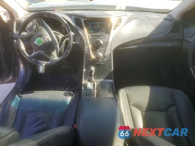 Zdjęcie 8 z 12 samochodu: 2012 HYUNDAI AZERA BASE VIN:KMHFH4JG1CA142020 - miniatura