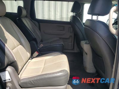 Zdjęcie 11 z 12 samochodu: 2018 KIA SEDONA LX VIN:KNDMB5C1XJ6379813 - miniatura