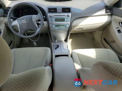 Zdjęcie 8 z 11 samochodu: 2008 TOYOTA CAMRY HYBRID BASE VIN:4T1BB46K08U031753 - miniatura