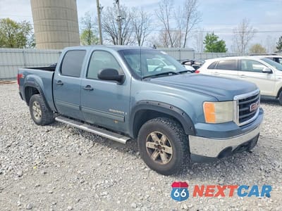 Czwarte zdjęcie samochodu z boku: 2008 GMC SIERRA K1500 VIN:2GTEK133281319329 - miniatura