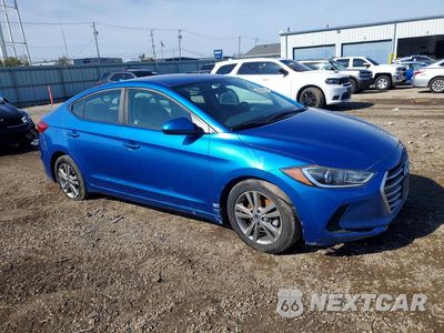Czwarte zdjęcie samochodu z boku: 2017 HYUNDAI ELANTRA SE VIN:5NPD84LF7HH059613 - miniatura