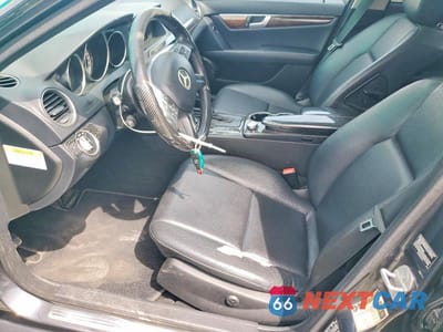 Zdjęcie 7 z 11 samochodu: 2013 MERCEDES-BENZ C 300 4MATIC VIN:WDDGF8AB9DR295960 - miniatura