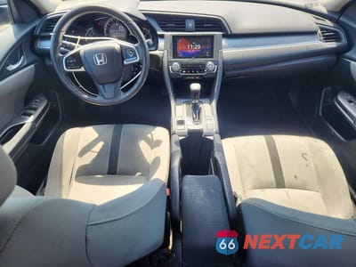 Zdjęcie 8 z 11 samochodu: 2016 HONDA CIVIC LX VIN:2HGFC2F50GH567431 - miniatura