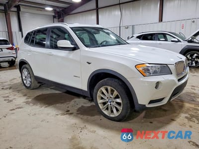Czwarte zdjęcie samochodu z boku: 2014 BMW X3 XDRIVE28I VIN:5UXWX9C54E0D15832 - miniatura