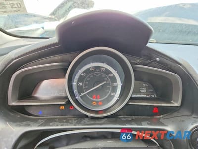 Zdjęcie 9 z 11 samochodu: 2016 MAZDA CX-3 SPORT VIN:JM1DKDB78G0128087 - miniatura