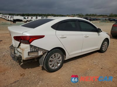 Trzecie zdjęcie samochodu z tyłu: 2022 HYUNDAI ACCENT SE VIN:3KPC24A68NE171711 - miniatura
