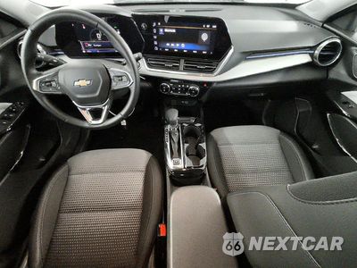 Zdjęcie 8 z 13 samochodu: 2025 CHEVROLET TRAX VIN:KL77LHEPXSC170097 - miniatura
