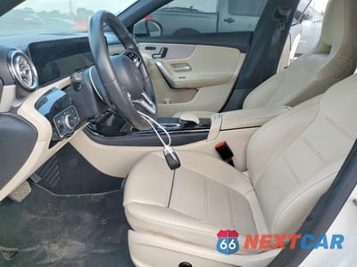 Zdjęcie 7 z 12 samochodu: 2020 MERCEDES-BENZ CLA 250 VIN:W1K5J4GB3LN102052 - miniatura