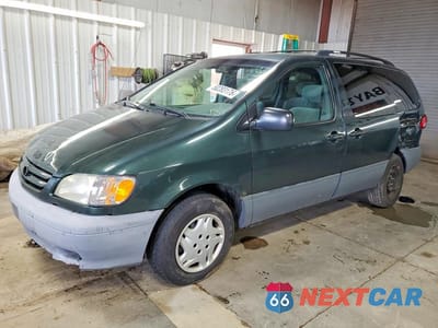 2002 TOYOTA SIENNA 4T3ZF19C52U470547 - główne zdjęcie licytacji z USA - miniatura