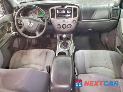 Zdjęcie 8 z 14 samochodu: 2006 MAZDA TRIBUTE I VIN:4F2YZ02Z46KM27425 - miniatura