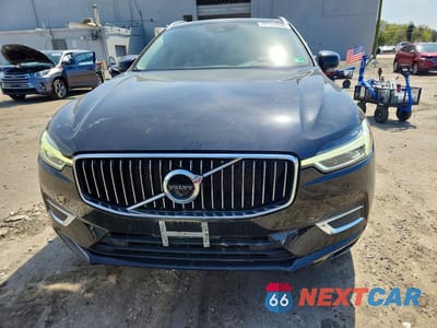 Piąte zdjęcie samochodu w środku: 2021 VOLVO XC60 T5 INSCRIPTION VIN:YV4102RL0M1709974 - miniatura